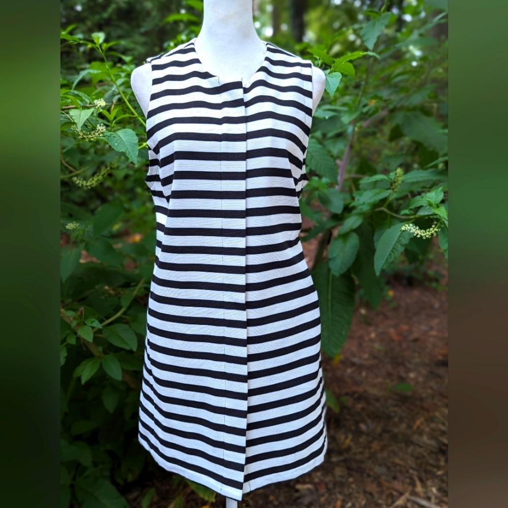 Chico's Black White Strip Zip Front Dress Size 1 Medium